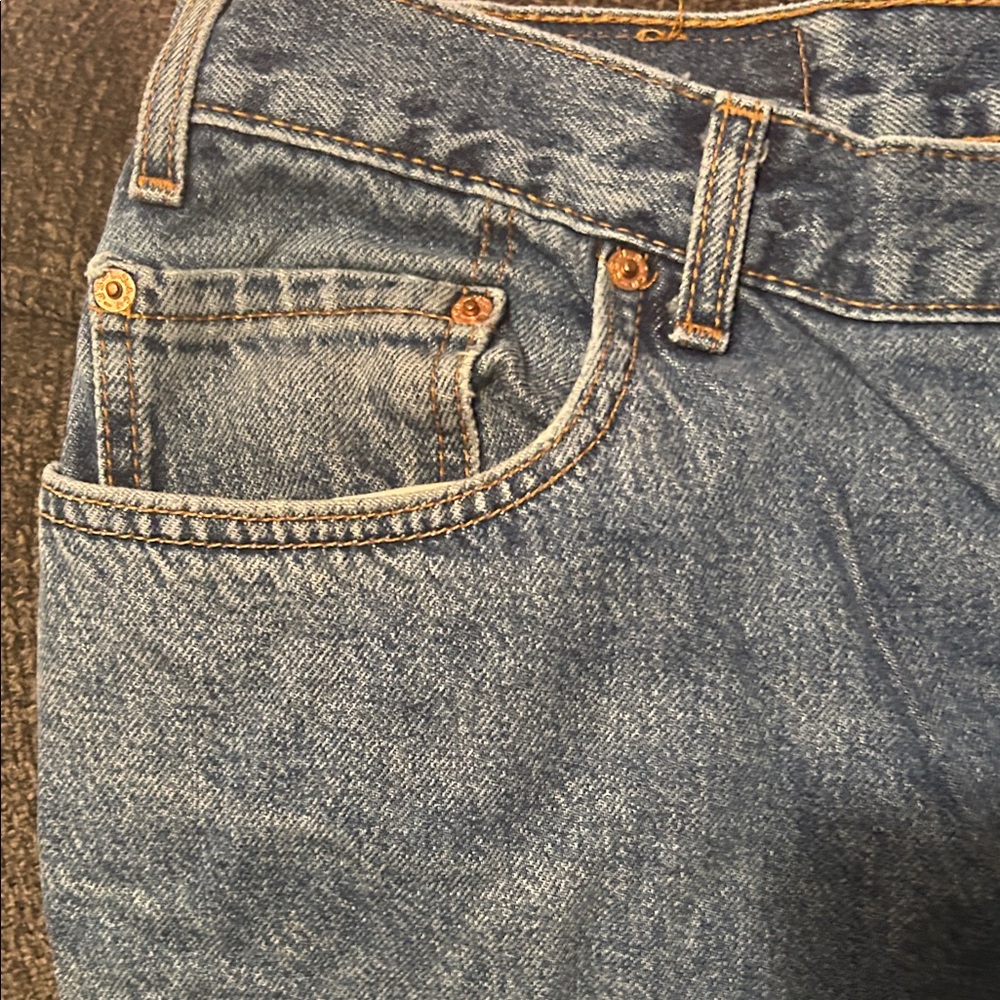 Signature by Levi Strauss Relaxed Fit Blue Jeans - Picture 2 of 9